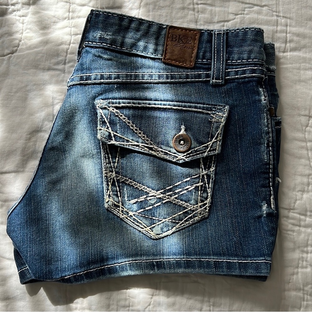 Buckle Short Bundle - image 4